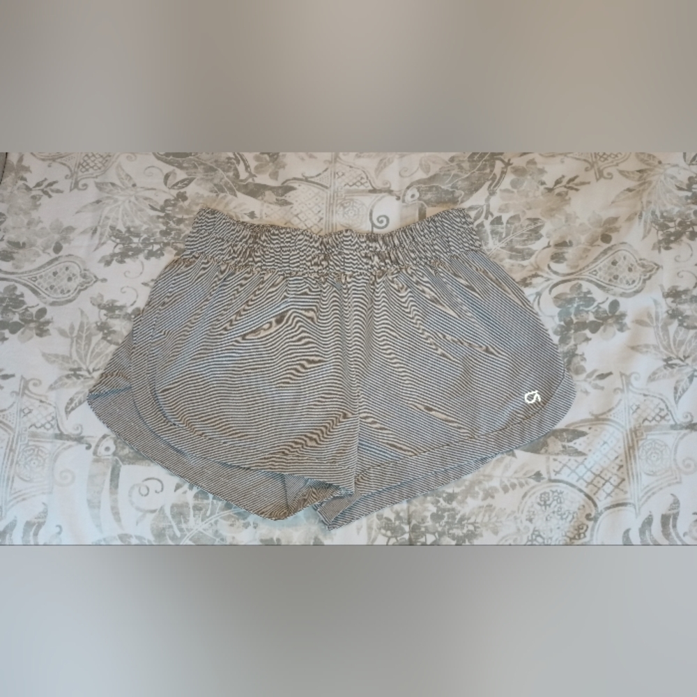 Gap Fit Running Shorts - XS